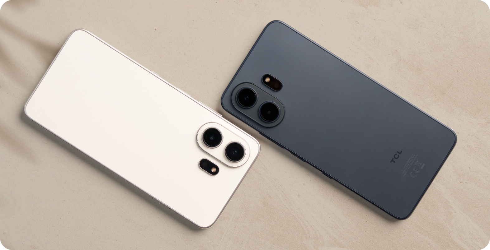 Matowe wykończenie smartfona TCL NXTPAPER 70 Pro 5G